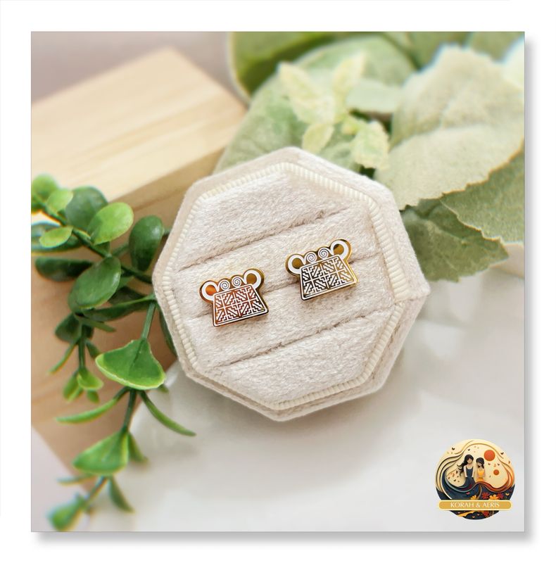 Phiaj Stud (Gold Plated 18k)