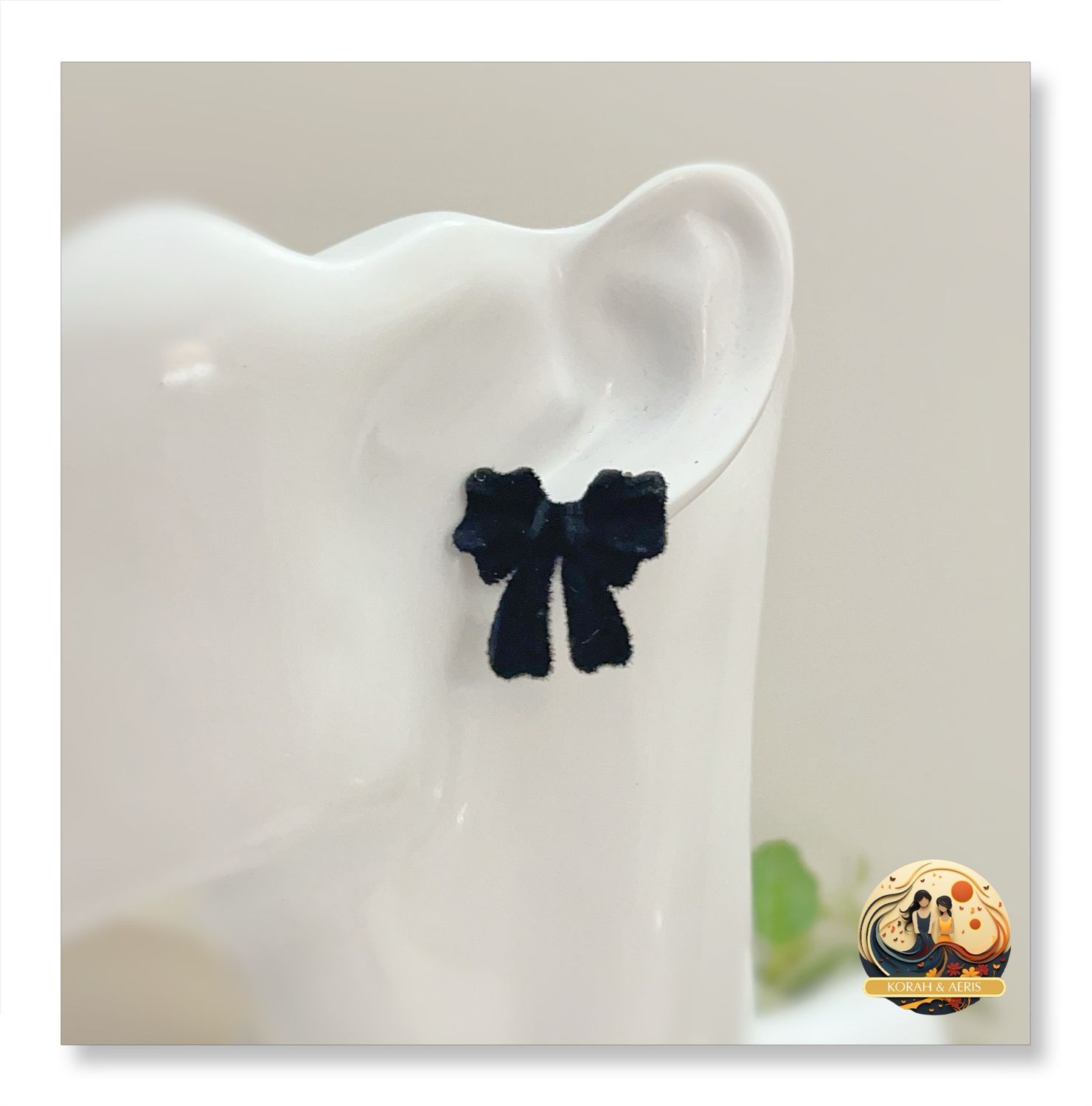 Velvety Bow