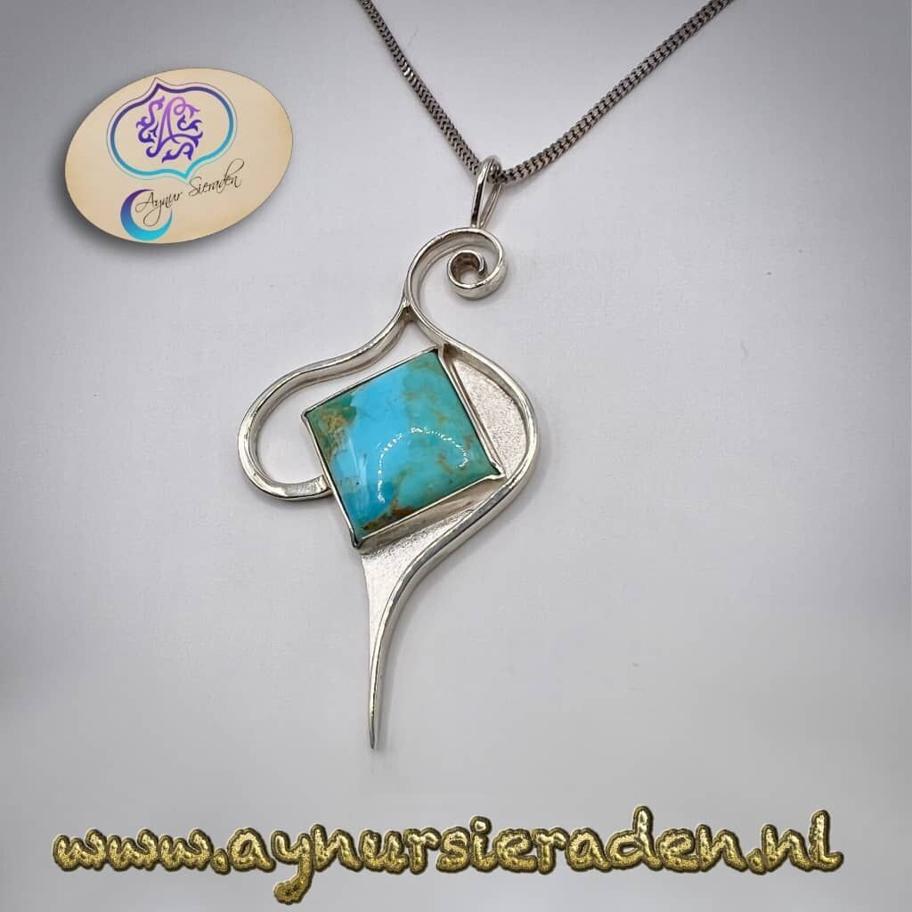 Zilveren hanger Ray met turkoois – handgemaakt door Aynur Sieraden