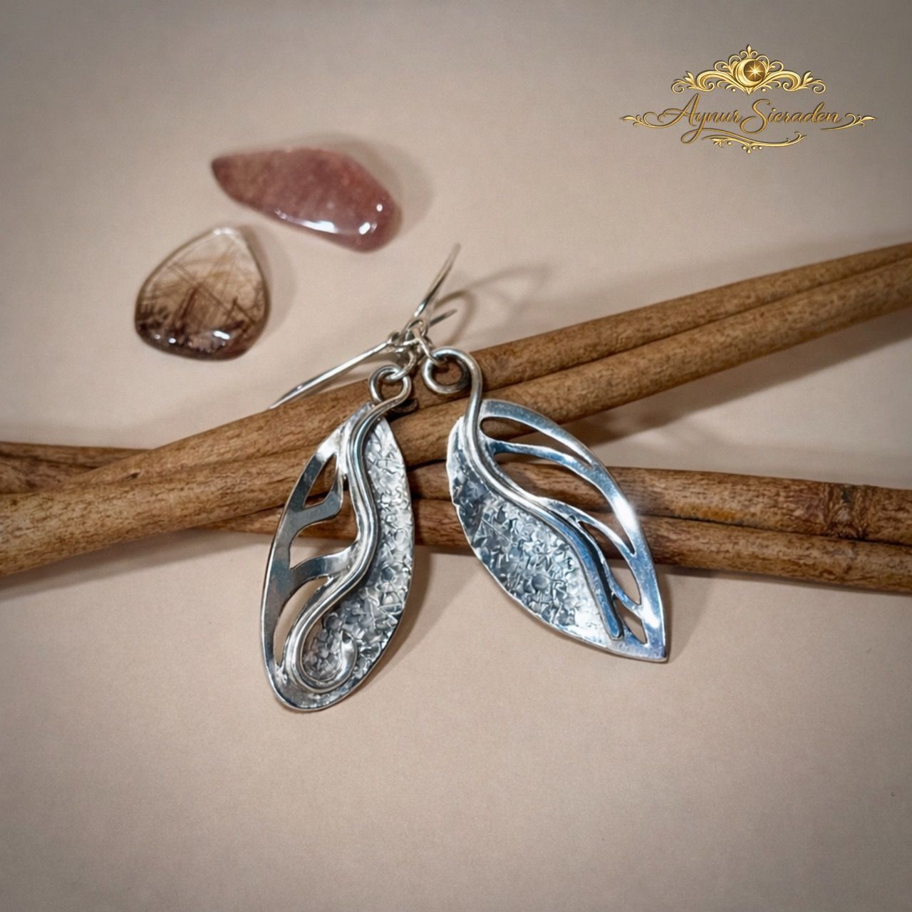 Handgemaakte zilveren oorbellen Herfstbladen – voorkant