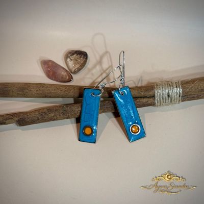Handgemaakte emaille oorbellen Turkoois & Oranje van koper met zilveren oorhaakjes – Aynur Sieraden