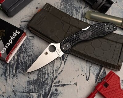 Spyderco Navaja Knife w/ Carbon Fiber (3.875 Satin Plain) C147CFP - Blade  HQ