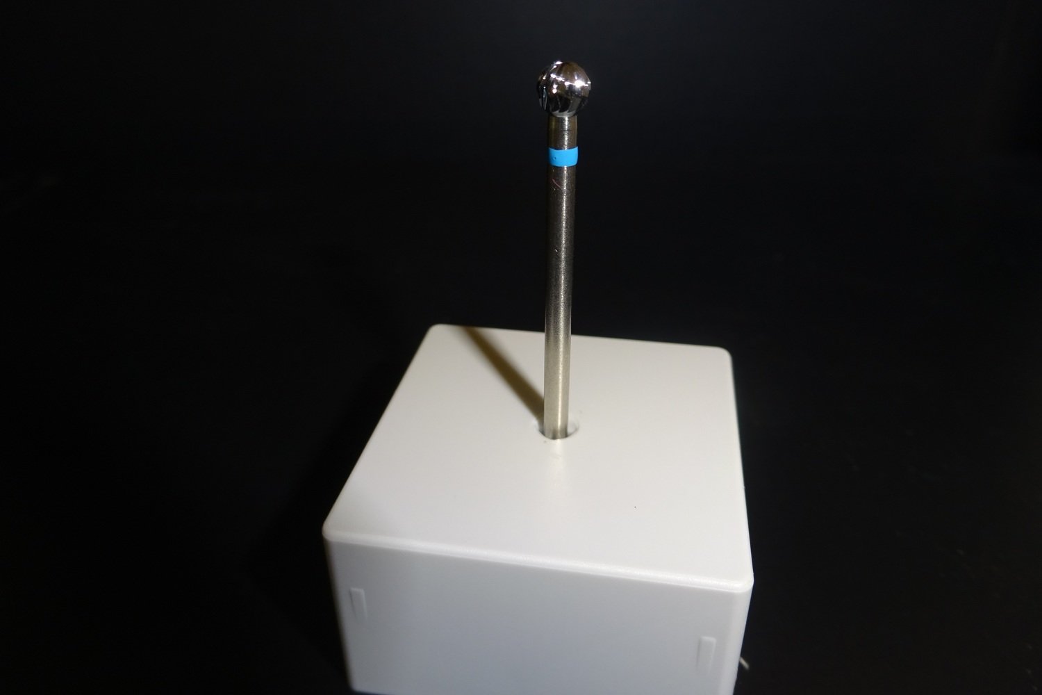 Hartmetallbohrer-Kugel, mittlere Verzahnung Querhieb, rostfrei 04,0mm