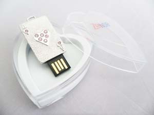 FLASH MEMORY DE 4GB TIPO JOYA