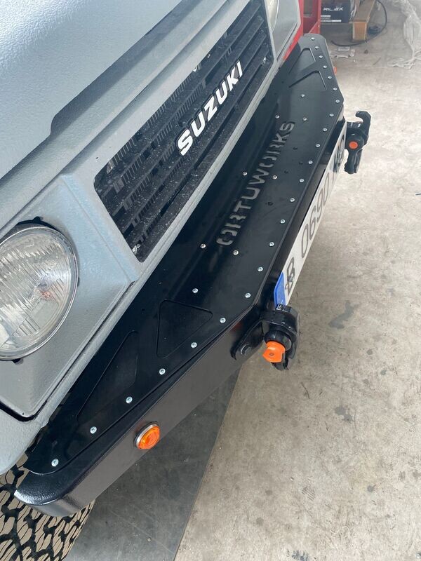 Parachoques Tipo 4X4 compatible con Winch