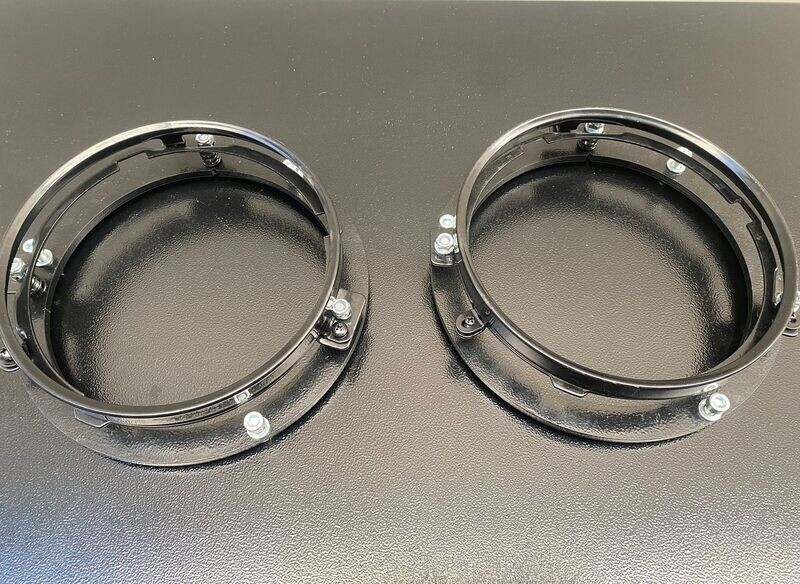 Pareja de soportes / adaptadores faros Suzuki Samura  / Santana no originales