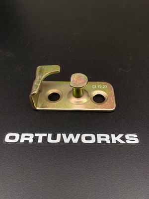 Resbalón cerradura Porton trasero SJ410, SJ413 y SJ419 (511)