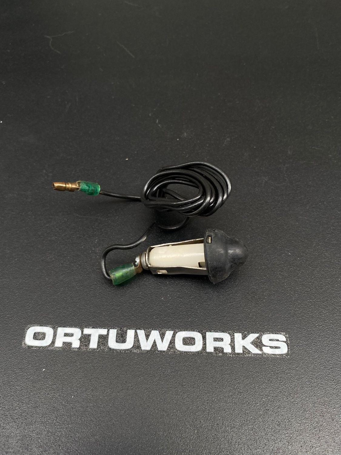 Interruptor luz de puerta Suzuki Samurai