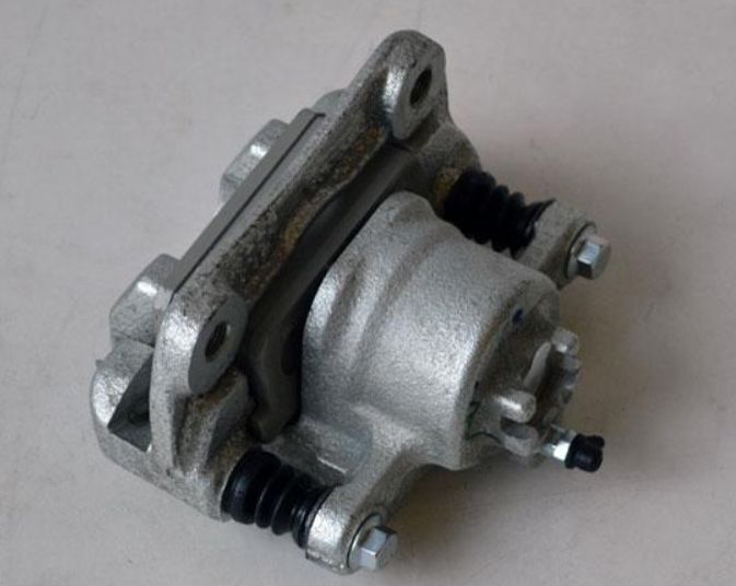 Pinza de freno Delantera Suzuki Samurai / Santana (082)