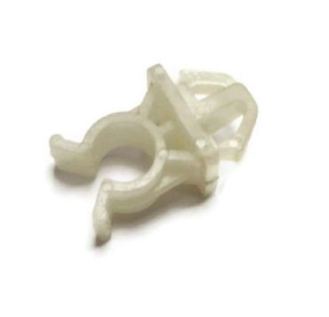 Anclaje / Grapa varilla capó Suzuki Samurai / Santana (108)