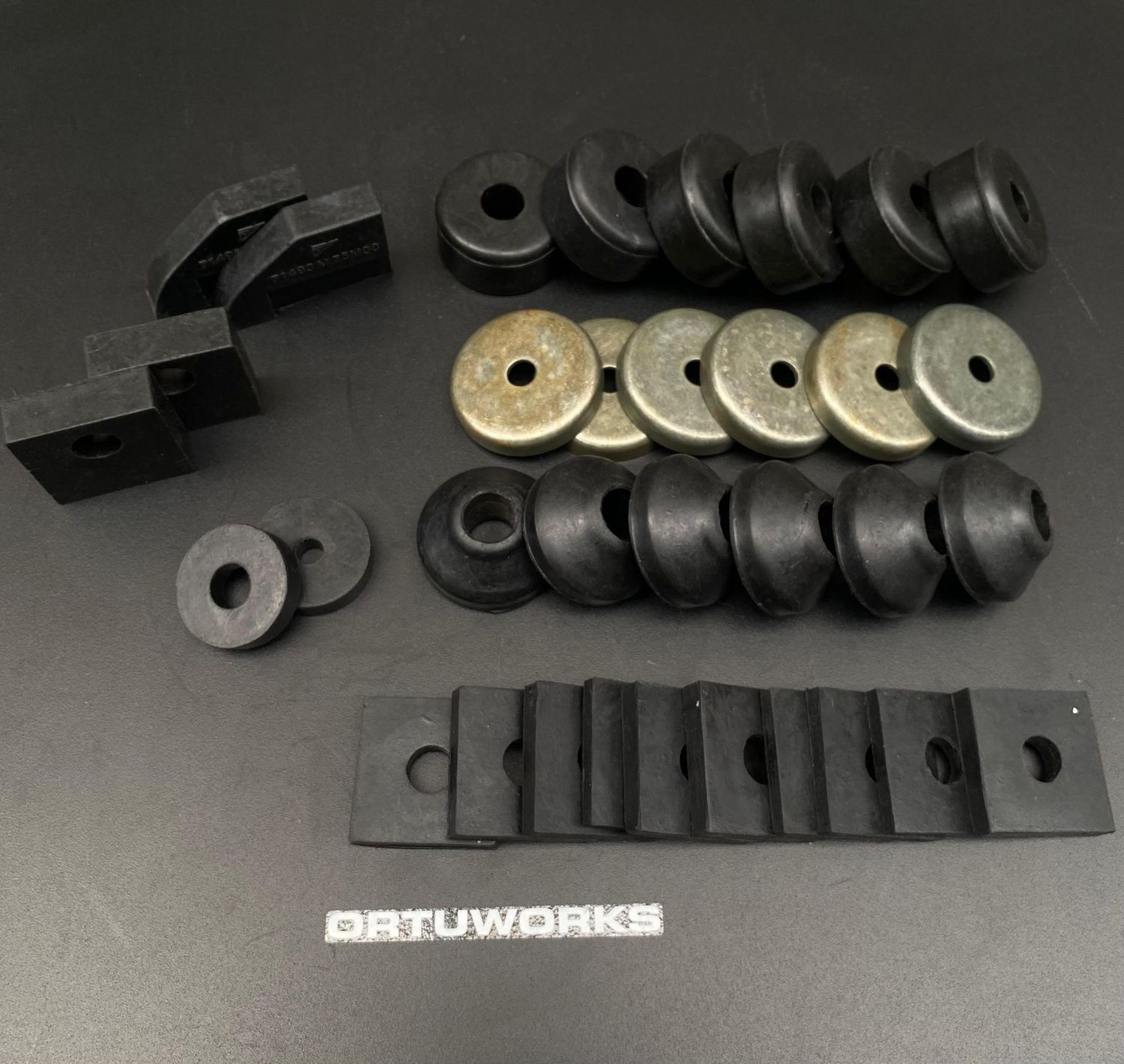 Kit SILENTBLOCKS CARROCERÍA para Suzuki Samurai / Santana (104)