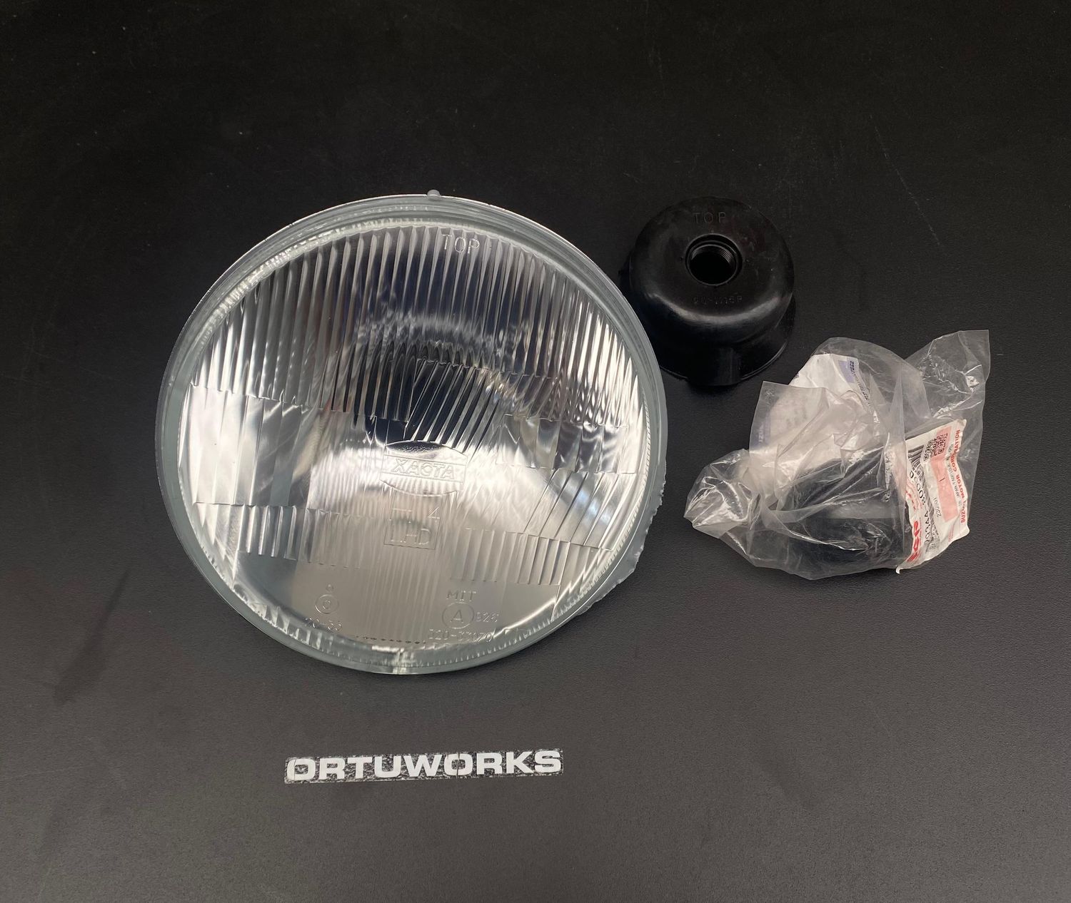 FARO LARGO ALCANCE SIRIUS 160 MM CON TAPA Y BOMBILLA Suzuki Samurai / Santana con luz de posición (unidad) (252)