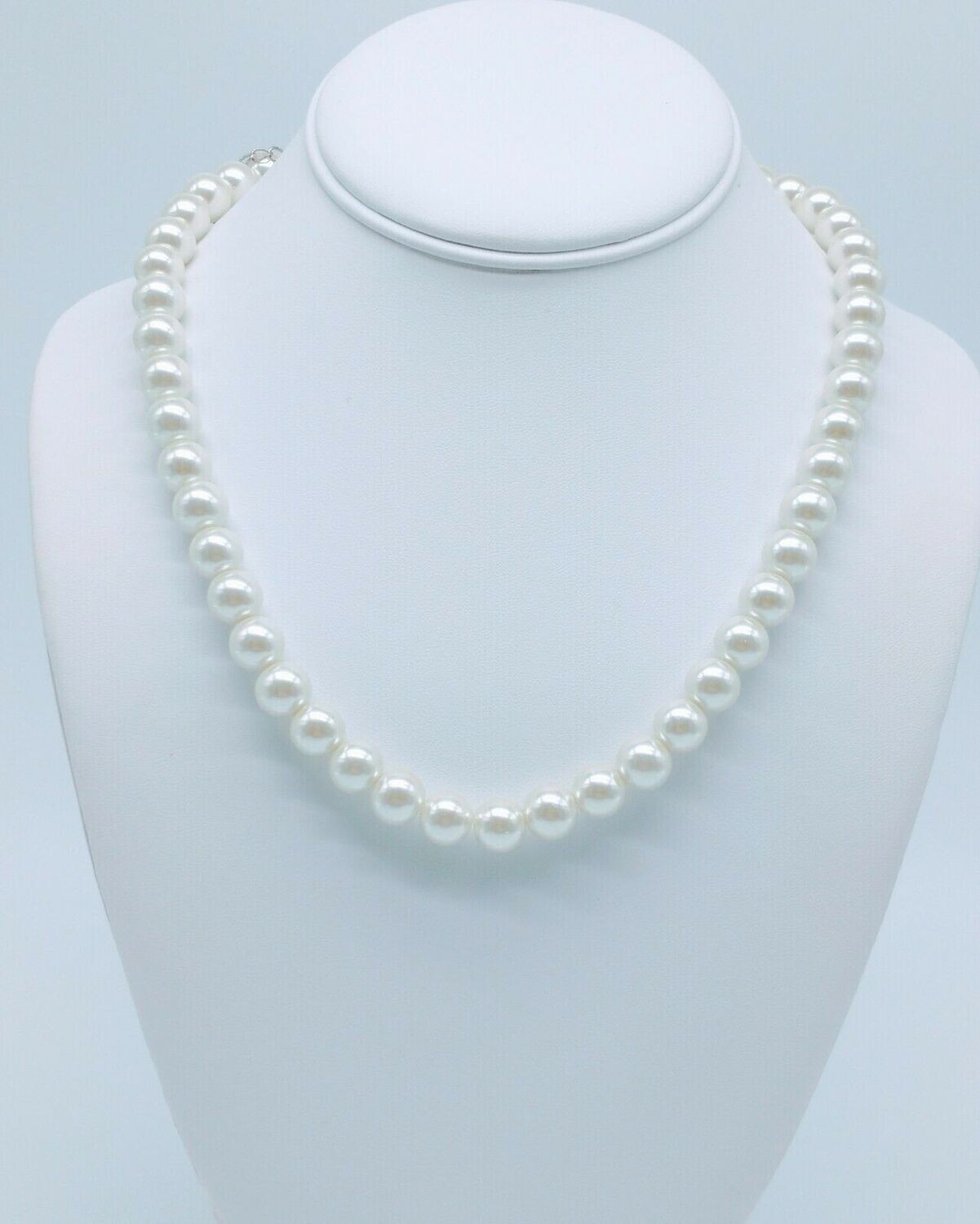 Vintage Ivory Glass Pearl Necklace