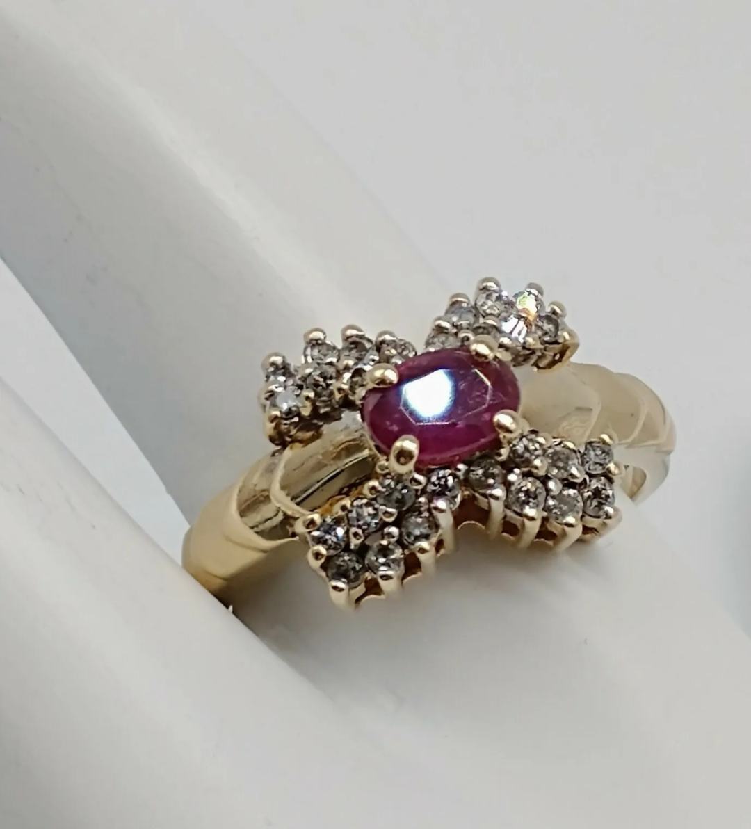 14k Yellow Gold Pink Sapphire Diamond Cluster Ring