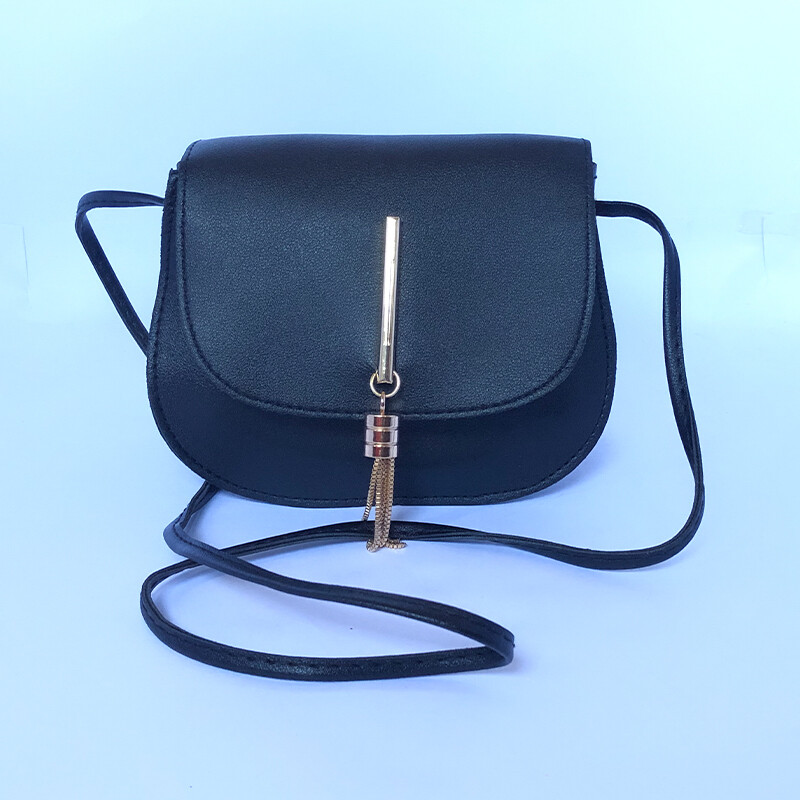 Tassel Decor Flap Saddle Bag (BLACK)
