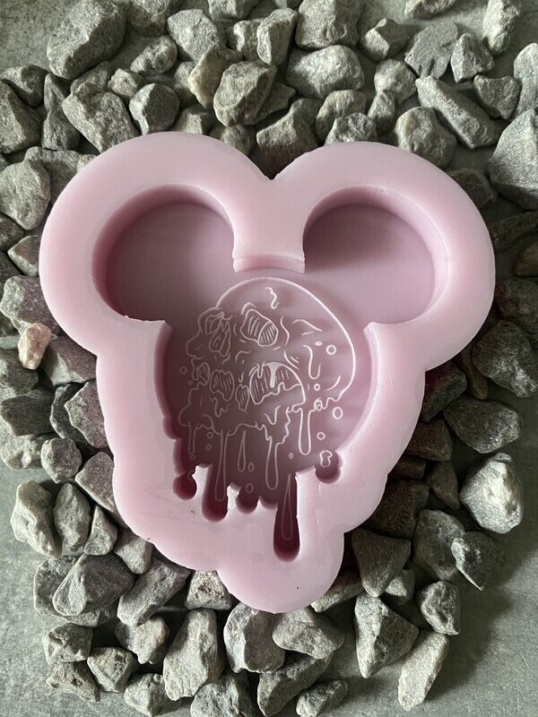 Skull Ears Mould