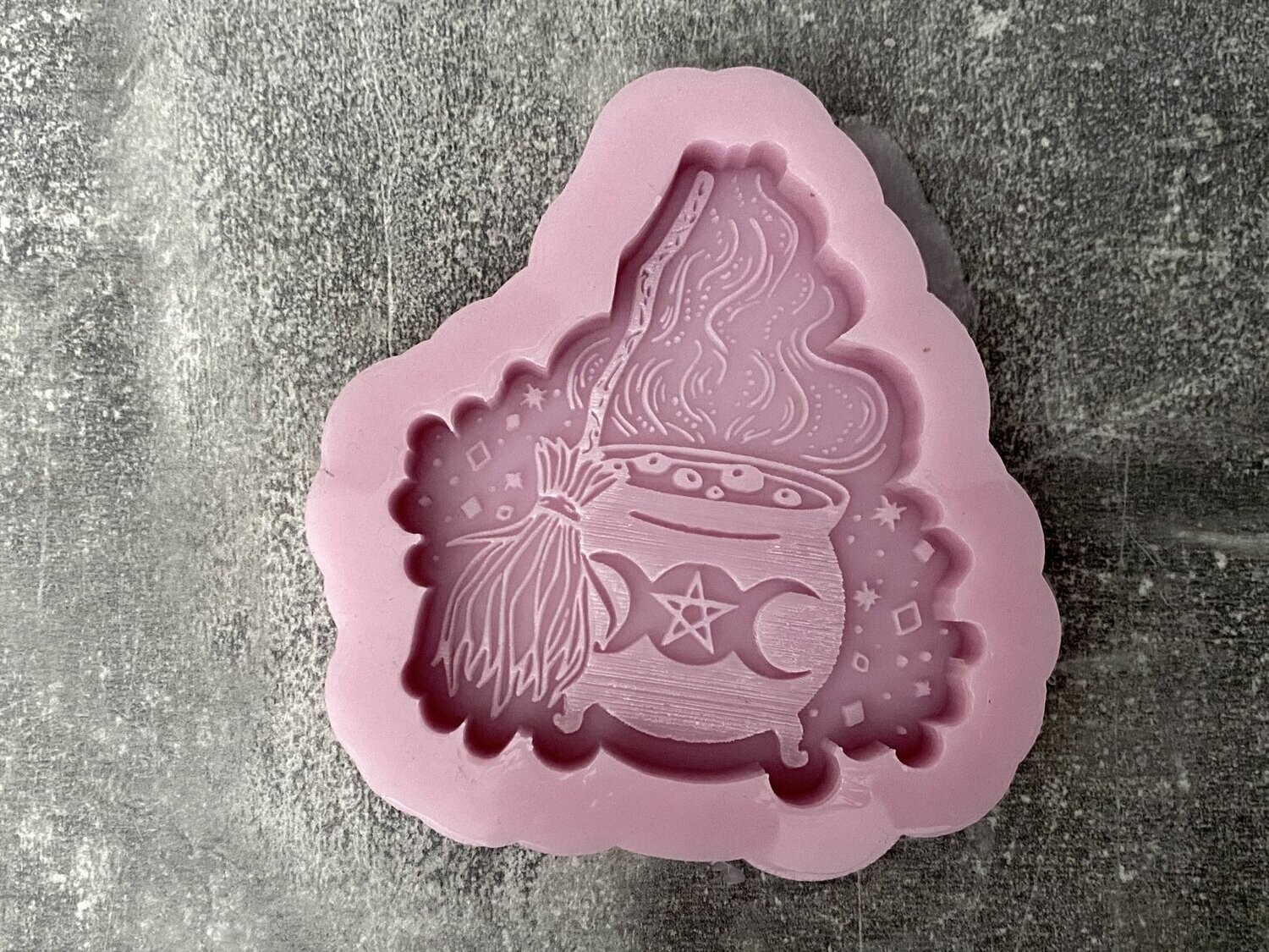 Witches Cauldron Mould
