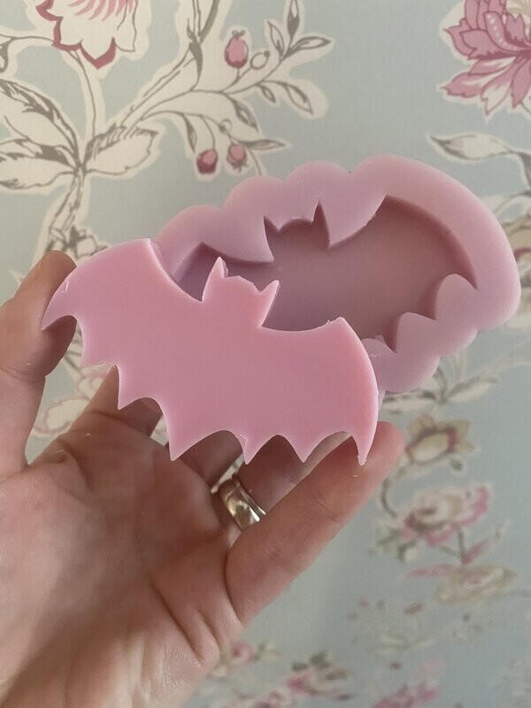 Bat Mould