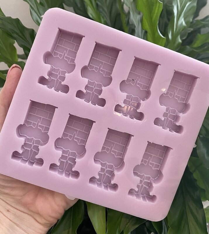 Santa Stuck Down The Chimney Mini Mould