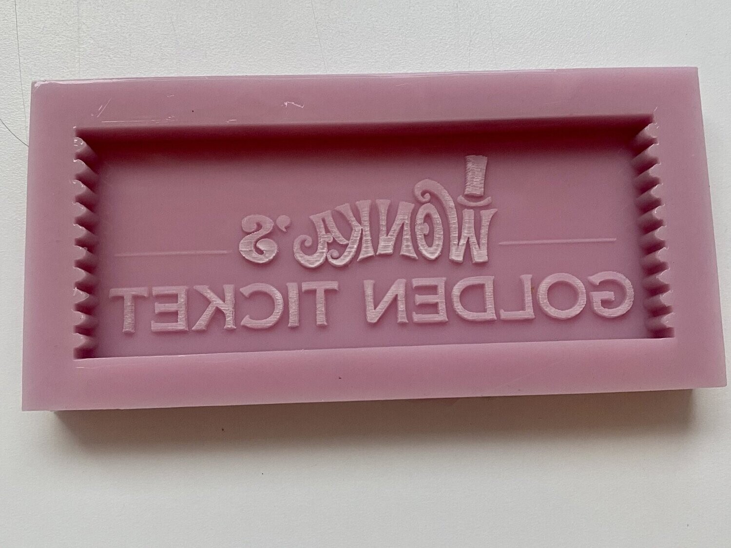 Golden Ticket Snap Bar Mould