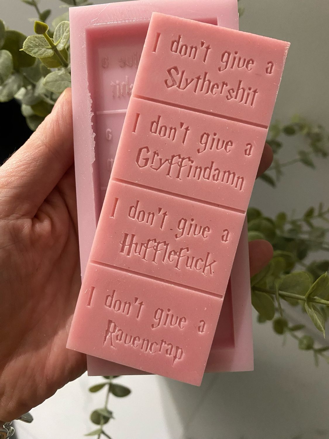 Potter Mouth Snap Bar