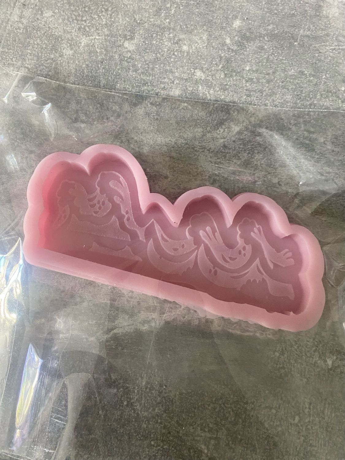 Discounted Wave