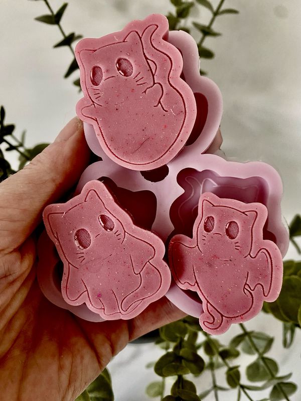 Triple Ghostly Cat Mold