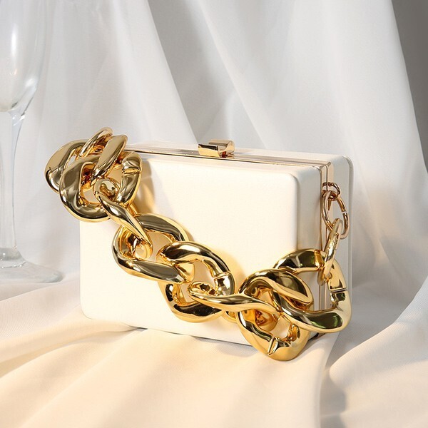 chain purse