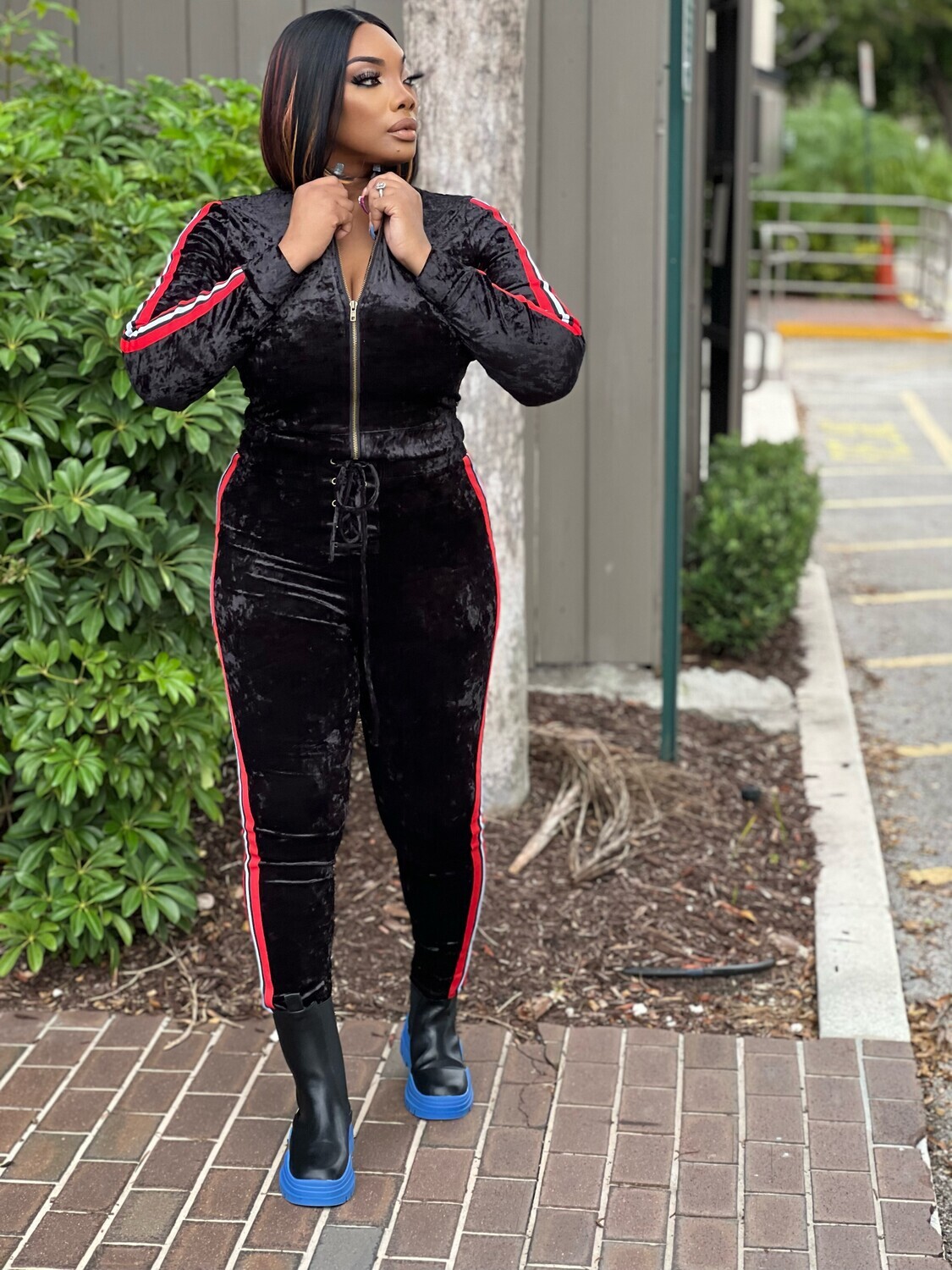 SWEET ESCAPE velour set