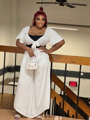 SEASON TO white 2 piece set SEASON TO white 2 piece set