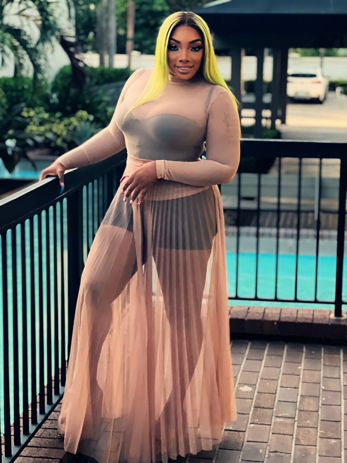 pleated nude skirt