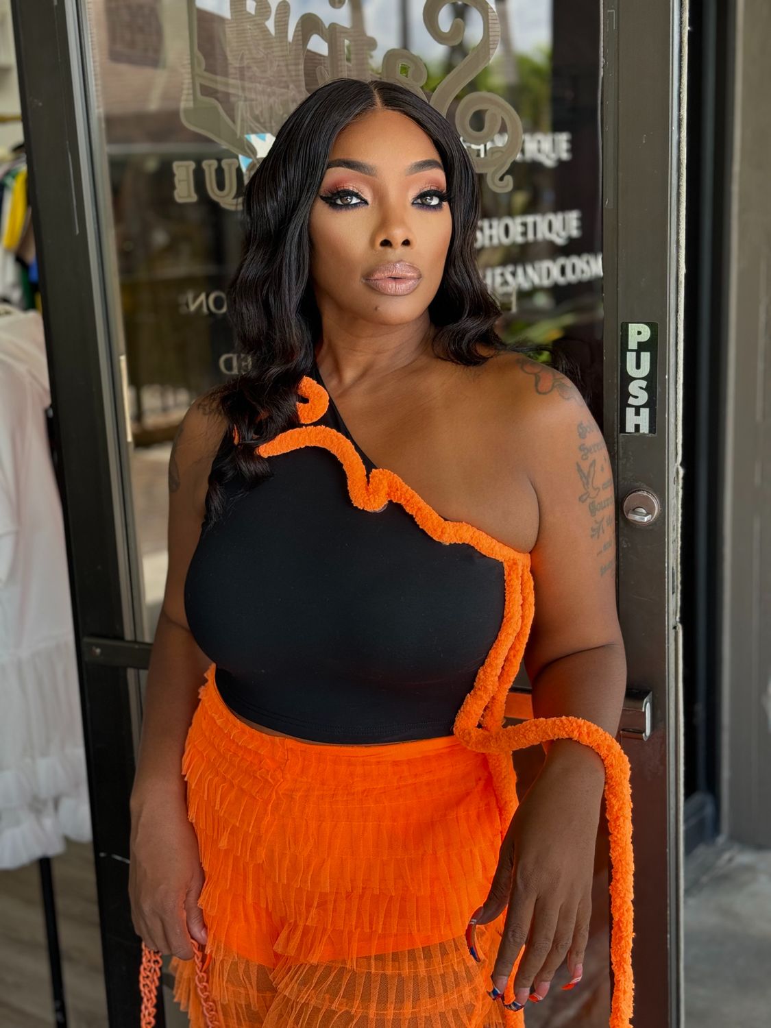 SCULPT ME Sculptural Swirl Pipeline Asymmetrical Crop Top
