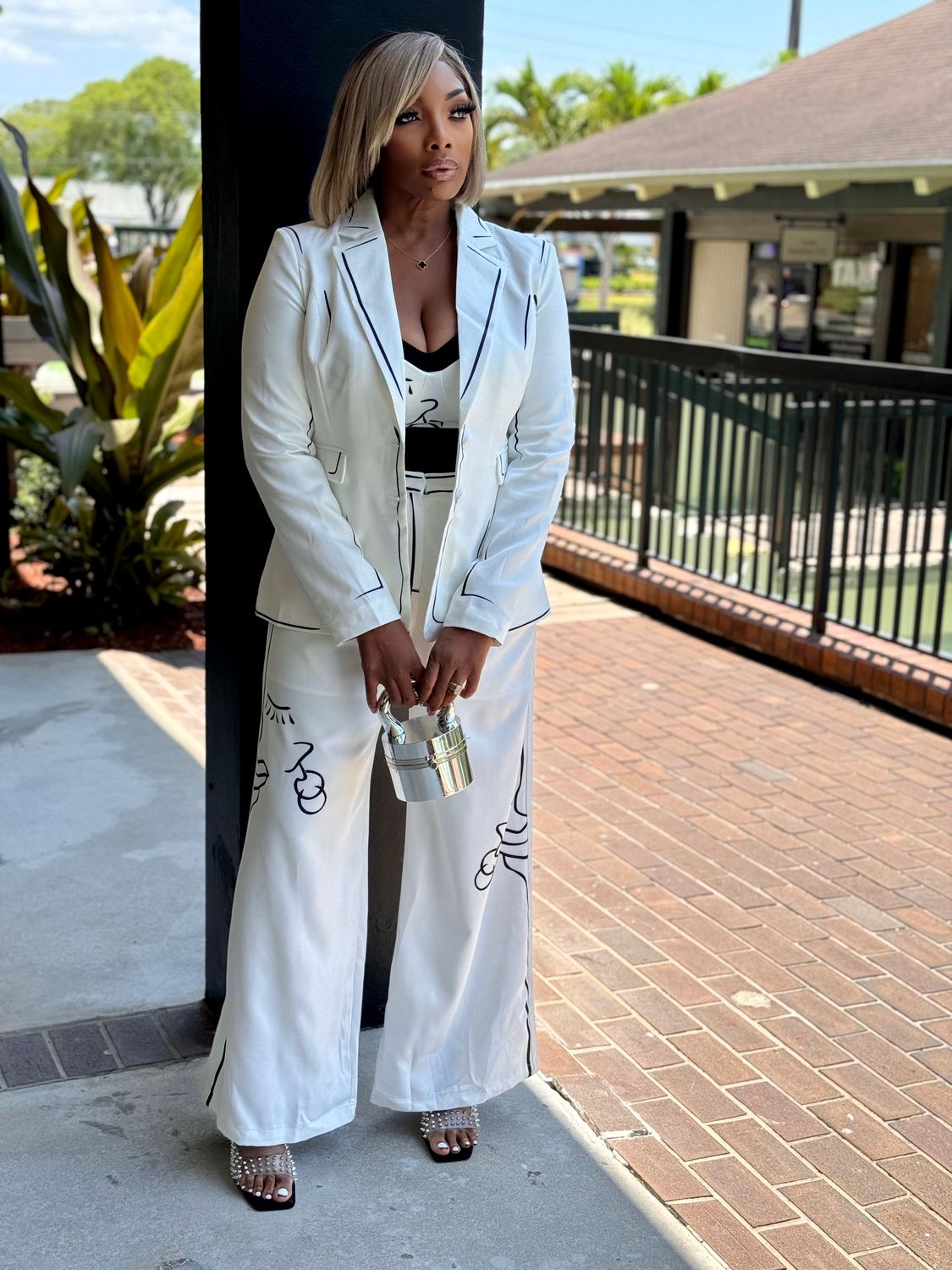 stunning in white BLAZER SET