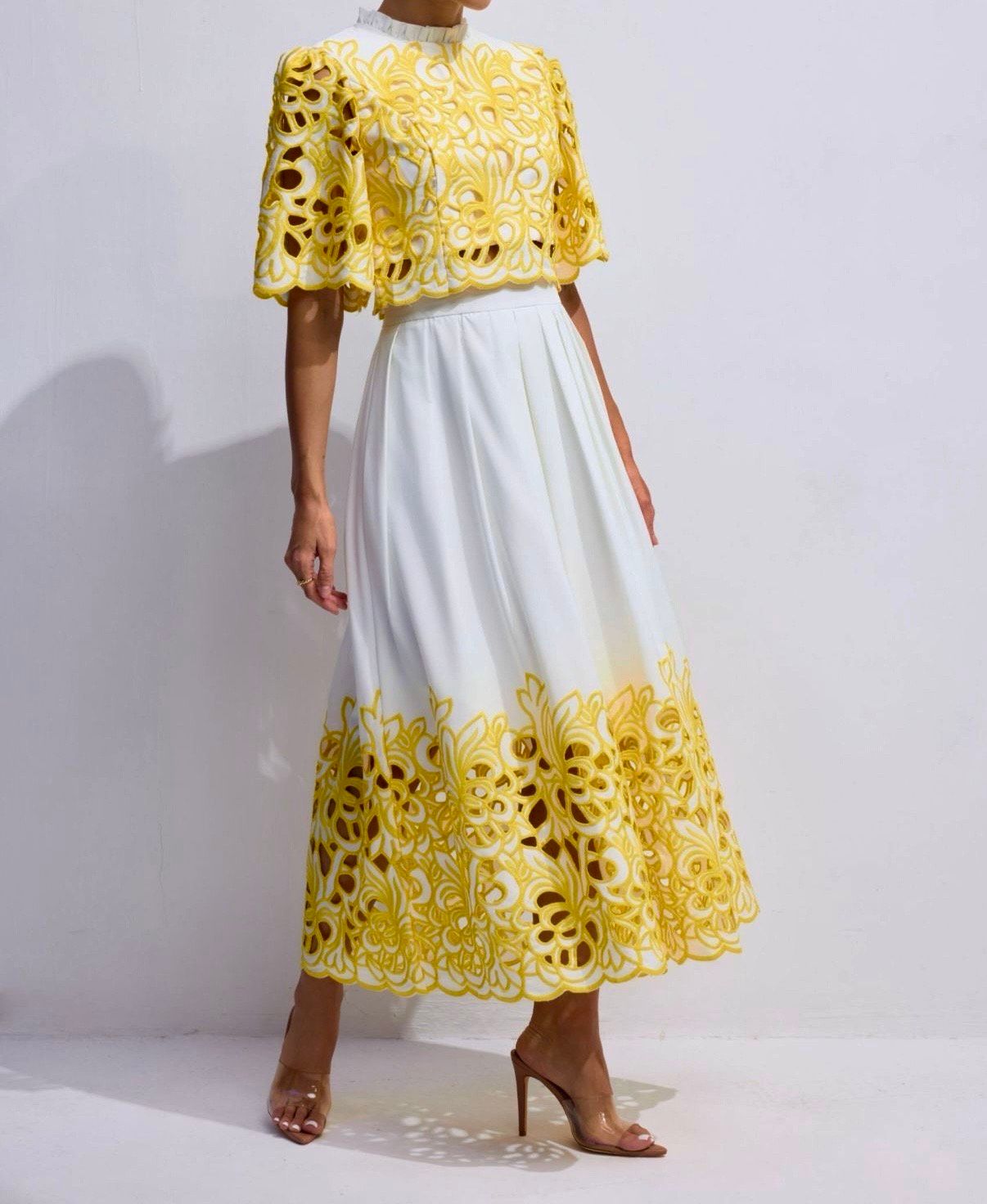kish Lemon Blossom Lace Skirt Set