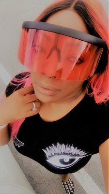 SUNGLASSES