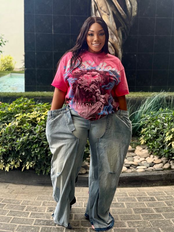 JANINE off duty baggy Jeans