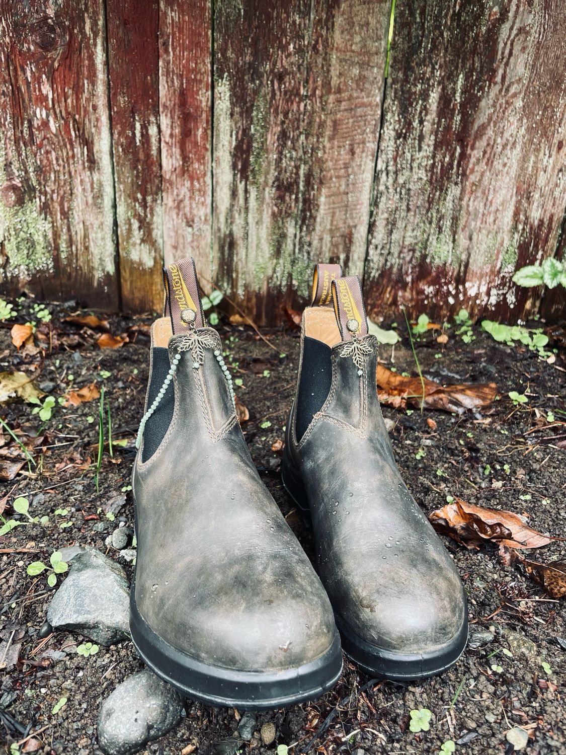 Emerald &amp; Oak Chain Boot Loot