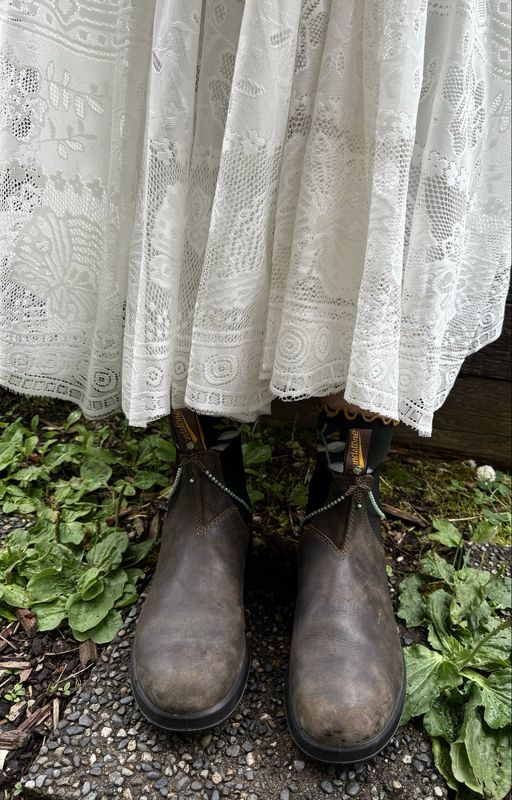 Emerald &amp; Oak Chain Boot Loot