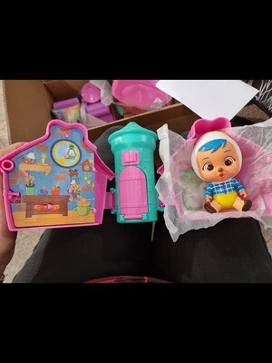 cry babies storyland (pinocchio)