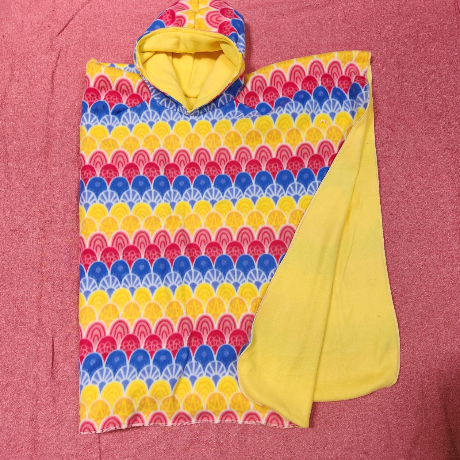 Scalloped Stripes Double Fleece Car Seat Poncho