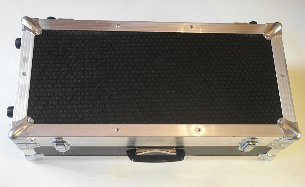 Second hand metal bagpipe cases