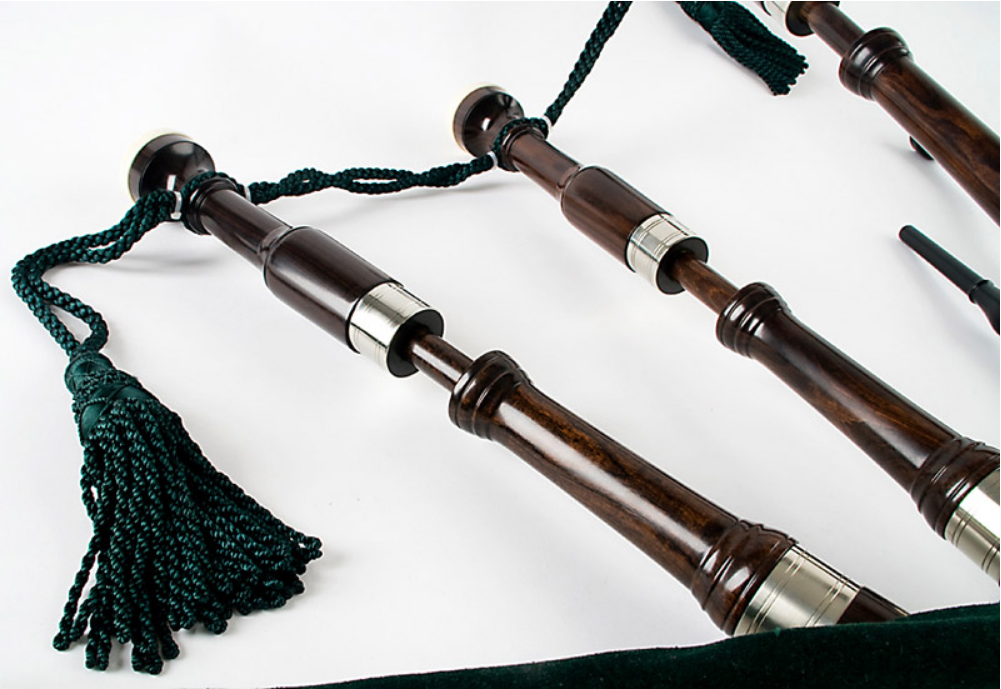 Plain turned Highland Bagpipe - Antique style