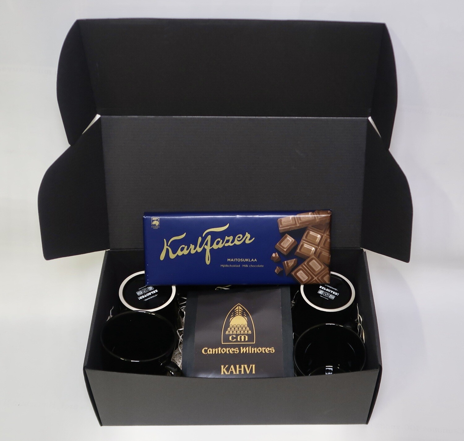 Cantores Minores -lahjapakkaus neljällä CM-mukilla (kts. lisätiedot)