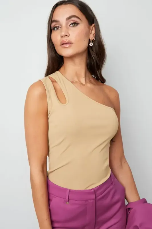 Yehwang One Shoulder top in 3 kleuren Yehwang One Shoulder top in 3 kleuren