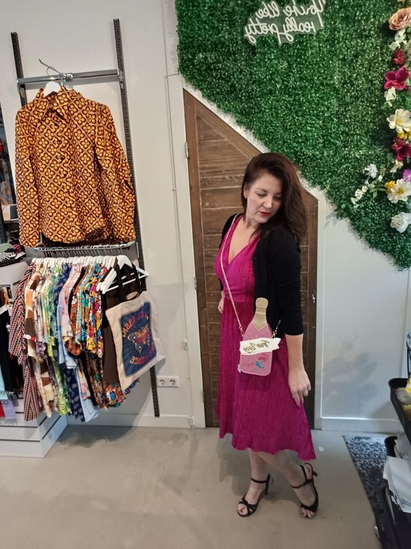 Vixen Pink velvet flare jurk Vixen Pink velvet flare jurk
