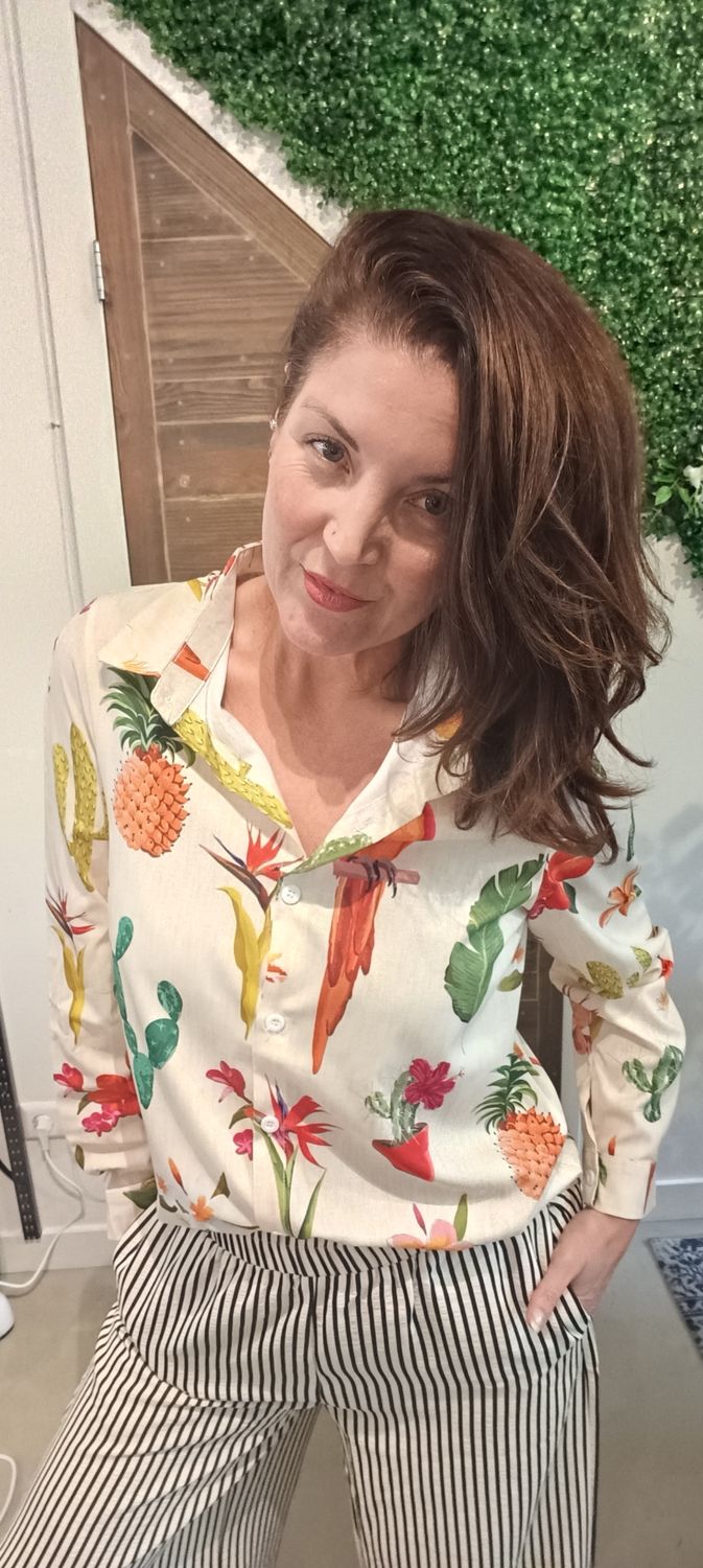 Wendy´s Tropical blouse