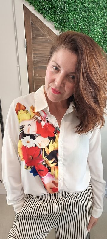 Wendy's Frida blouse in wit