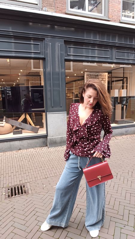 Gimme Polka dot blouse in burgundy Gimme Polka dot blouse in burgundy