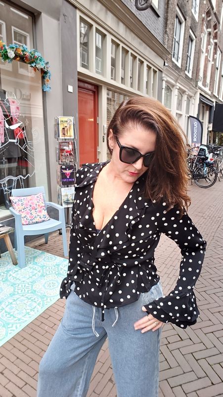 Gimme Polka dot blouse in zwart Gimme Polka dot blouse in zwart