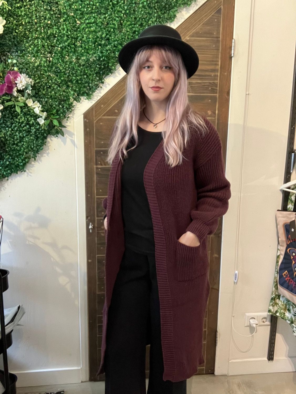 Wendy's Burgundy Vest Lang